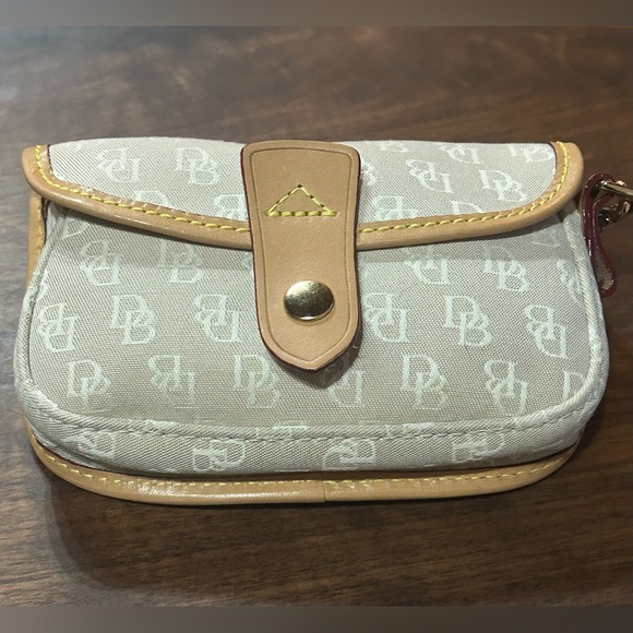 Dooney & Bourke Signature Flap Wristlet - Picture 4 of 11